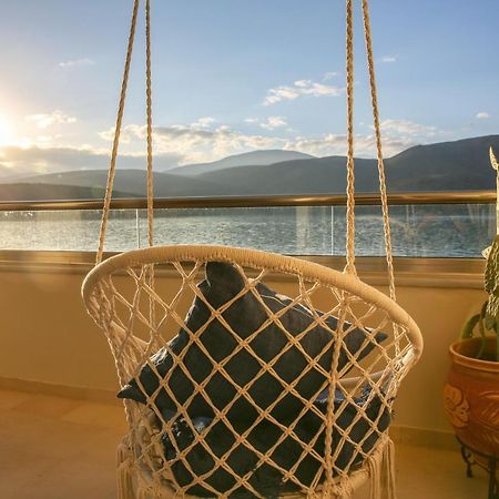 Boho Beach House In Itea-Delphi エクステリア 写真