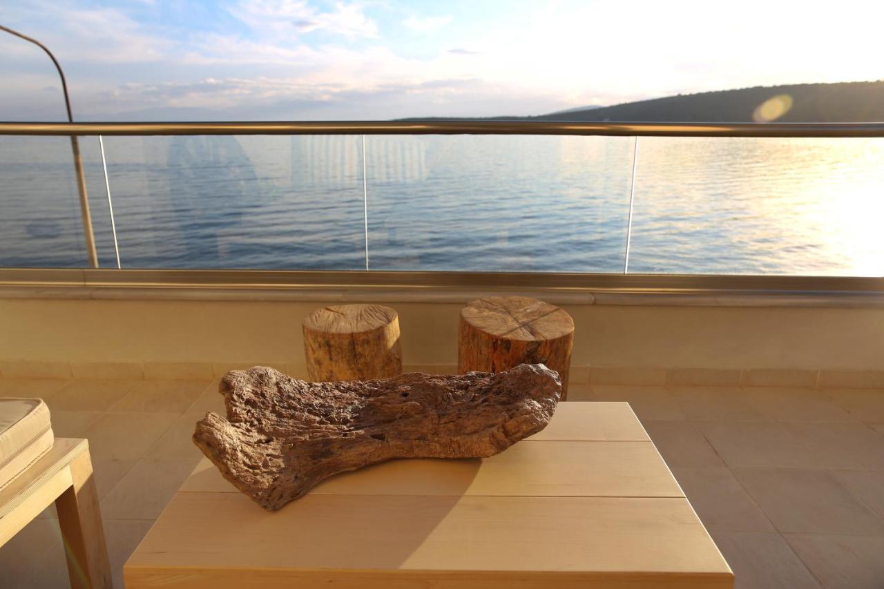 Boho Beach House In Itea-Delphi エクステリア 写真