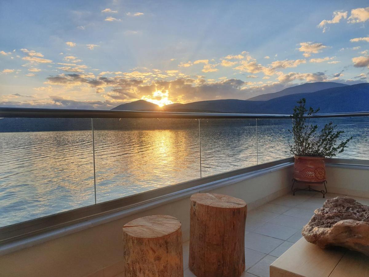 Boho Beach House In Itea-Delphi エクステリア 写真
